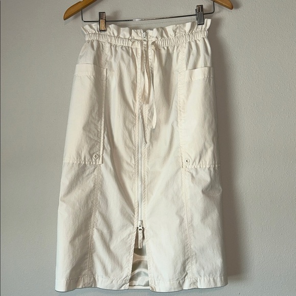 Free People Dresses & Skirts - Free People Ivory Shell Cargo Utility Skirt Size XS TP zip front